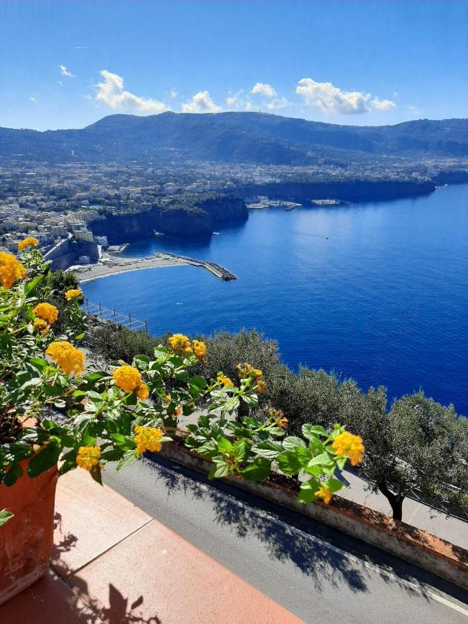 Apartmán Bella Vista House-Sorrento Coast - Free Parking-Solarium Vico Equense Exteriér fotografie